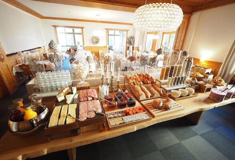 Отель Edelweiss