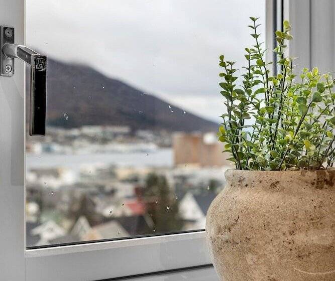 Enter St Elisabeth Hotel & Spa