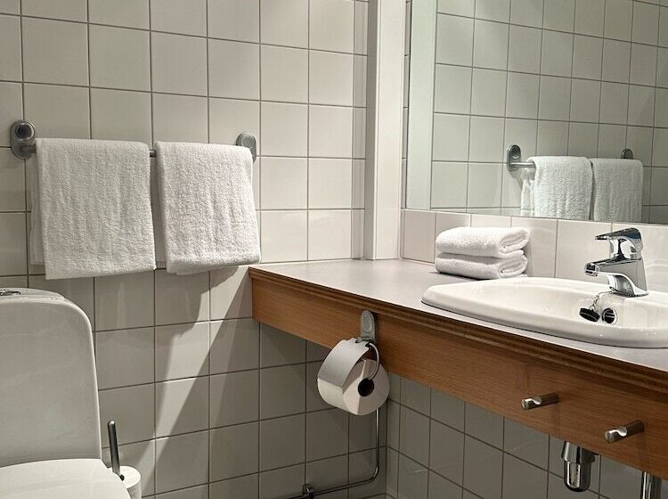 Enter St Elisabeth Hotel & Spa