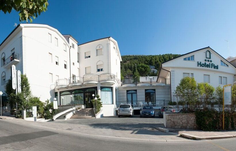 هتل Fini