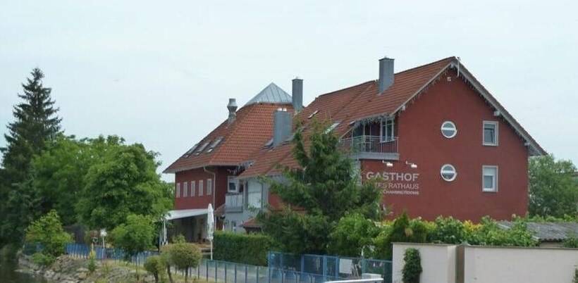 酒店 Gasthof Altes Rathaus Garni