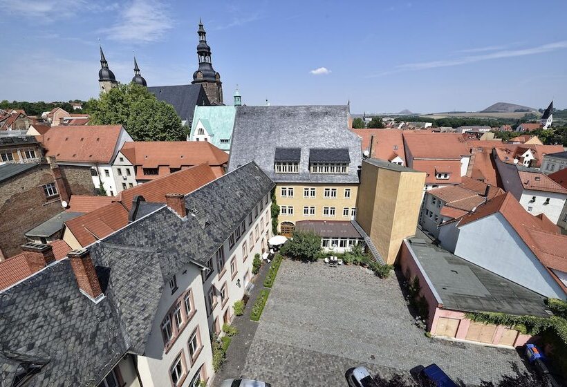 فندق Graf Von Mansfeld