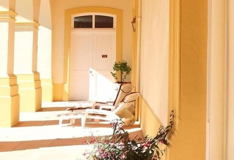 호텔 Grand Hôtel De Bourbon Lancy   Logis   Restaurant Et Spa