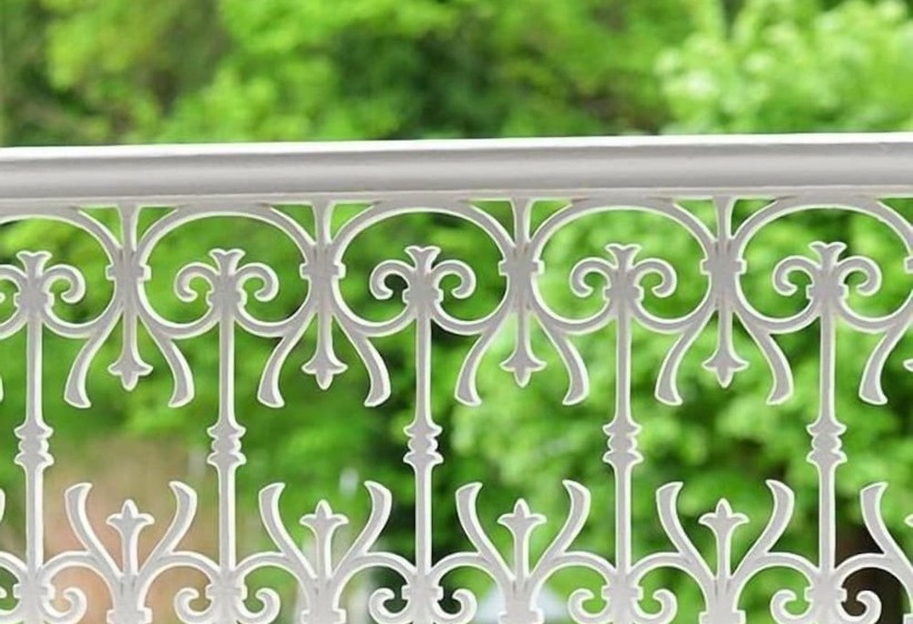 호텔 Grand Hôtel De Bourbon Lancy   Logis   Restaurant Et Spa