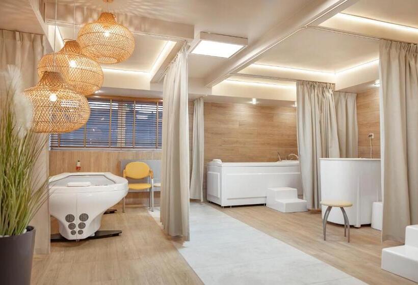 בית מלון כפרי Grand Laola Spa