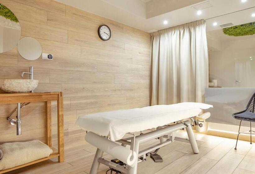 בית מלון כפרי Grand Laola Spa