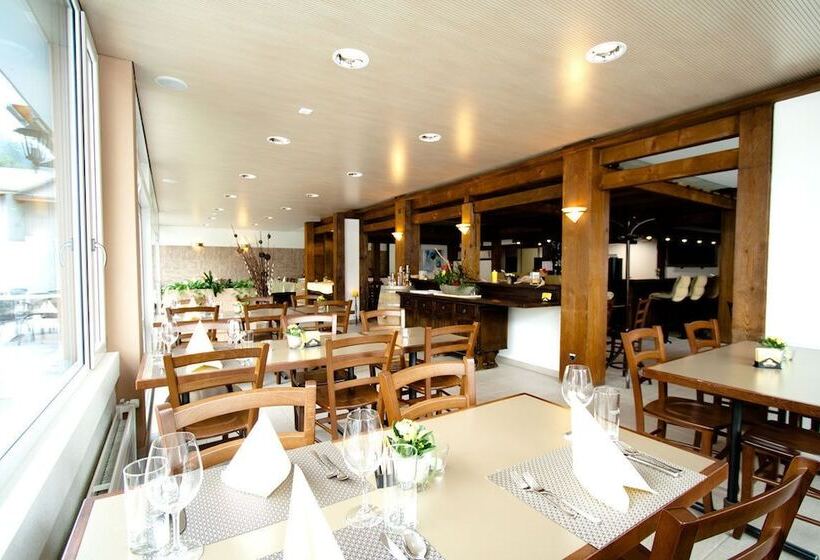 Отель Hahnenblick