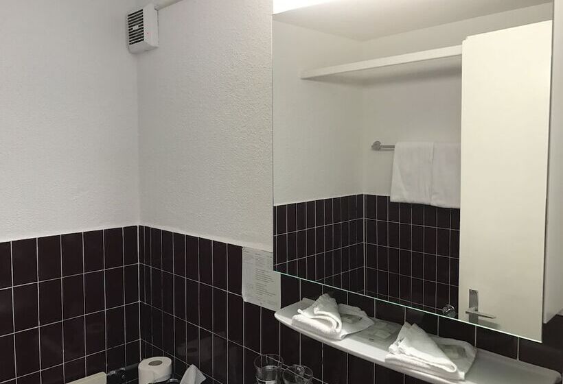 Отель Hahnenblick