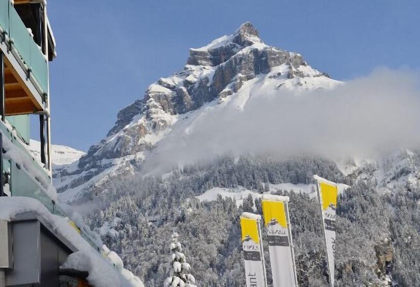 Отель Hahnenblick