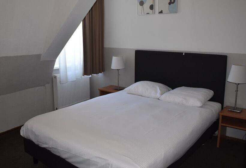 هتل Het Hart Van Weesp