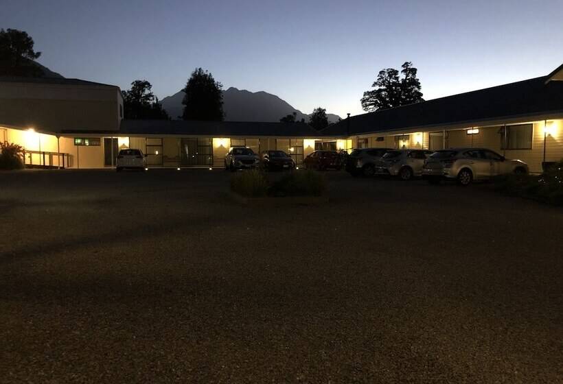 בית מלון כפרי High Peaks