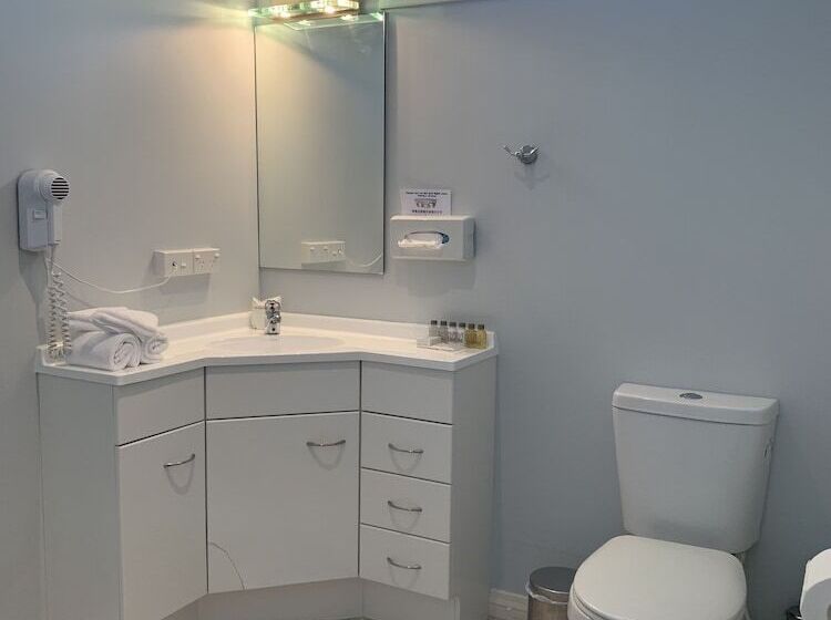 בית מלון כפרי High Peaks