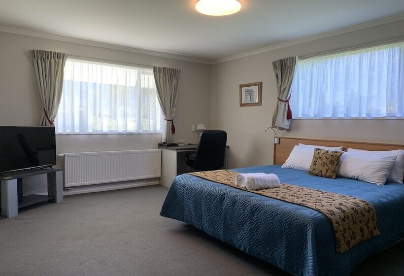 בית מלון כפרי High Peaks