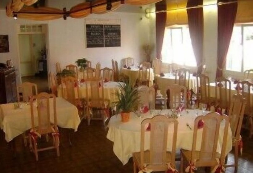 فندق Hôtel Le Richevaux