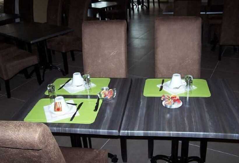 فندق Hôtel Le Richevaux