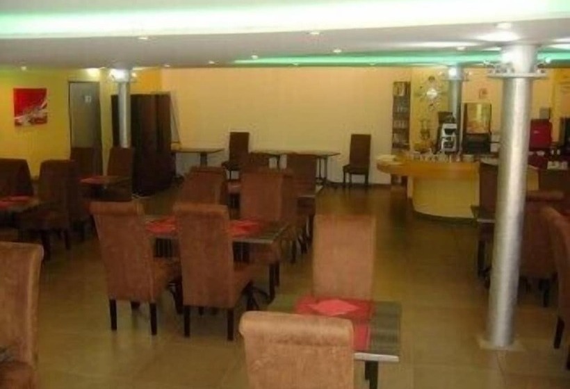 فندق Hôtel Le Richevaux