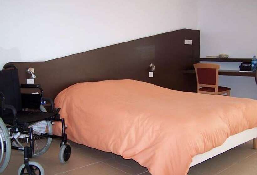 فندق Hôtel Le Richevaux