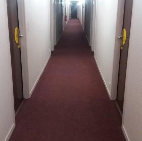 בית מלון כפרי Hôtel Lou Mistralou