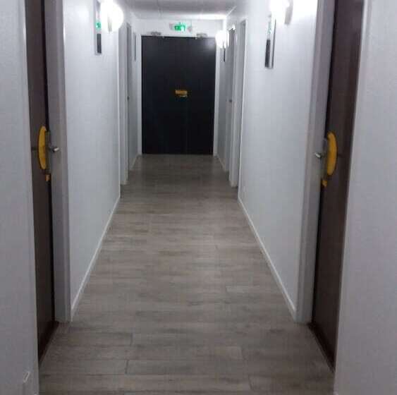 בית מלון כפרי Hôtel Lou Mistralou