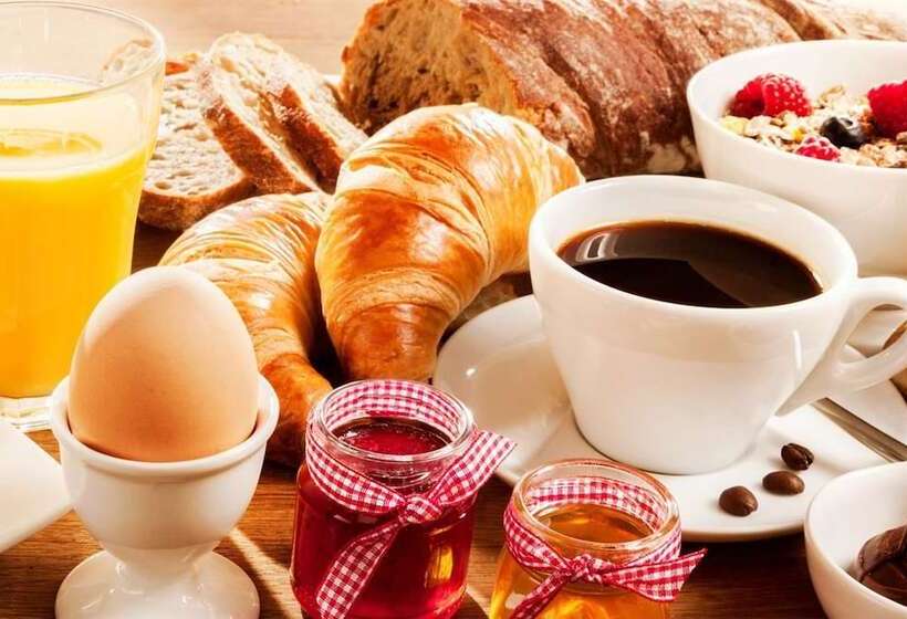 בית מלון כפרי Hôtel Lou Mistralou