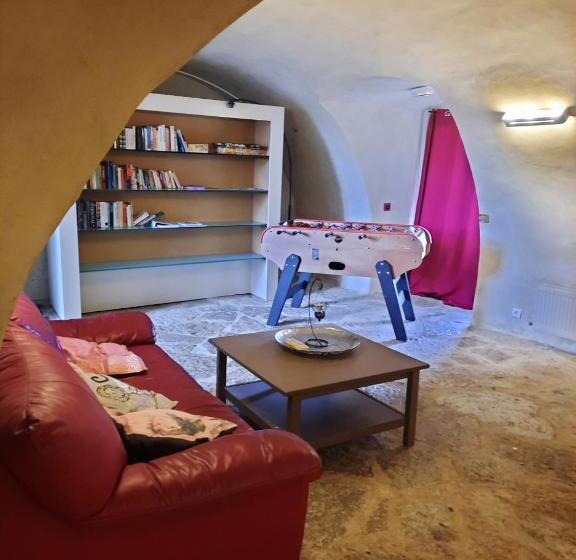 فندق Hôtel Mas De Baumes