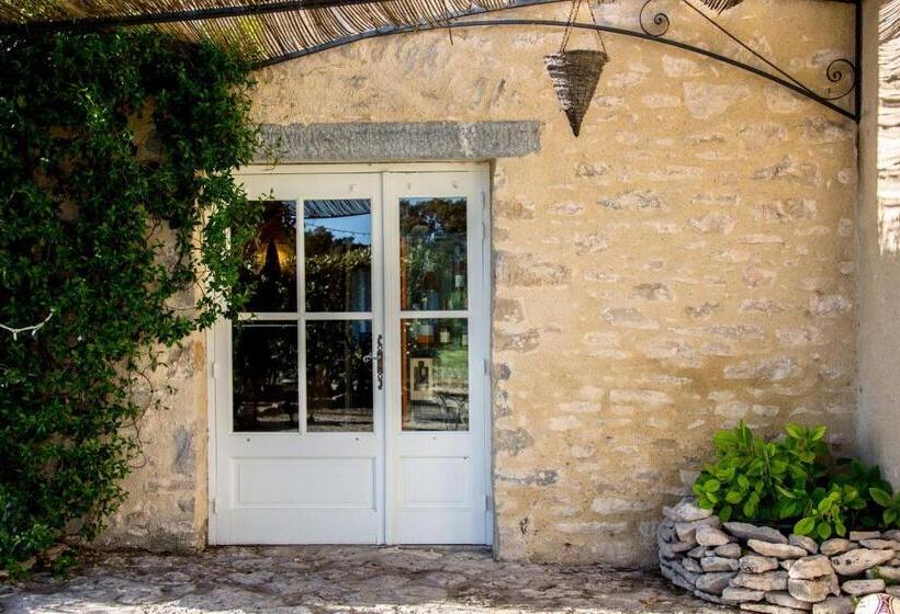 فندق Hôtel Mas De Baumes