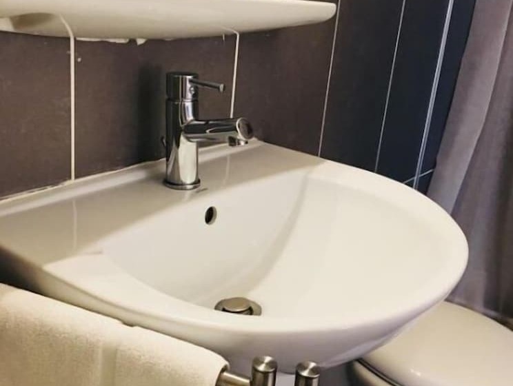 فندق Hôtel Moderne