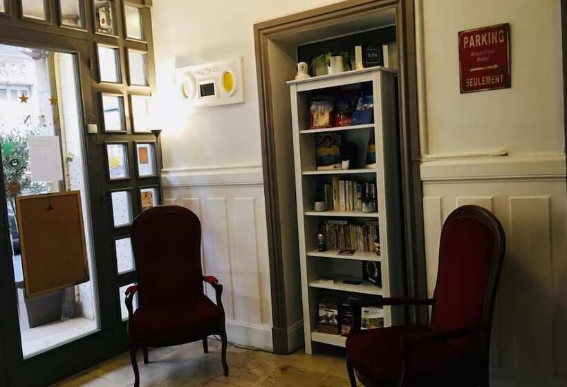 فندق Hôtel Moderne