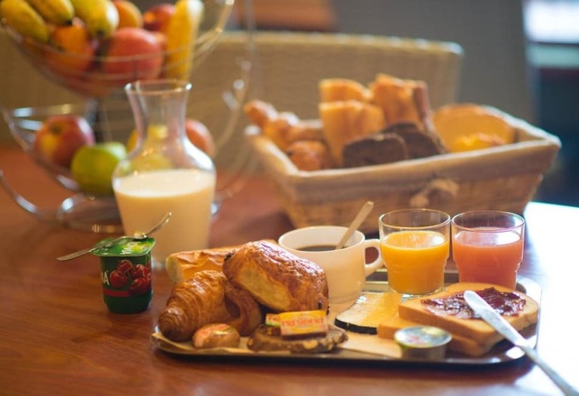 Отель Hôtel Quick Palace Tours Nord