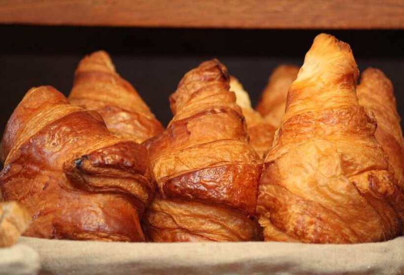 Отель Hôtel Quick Palace Tours Nord