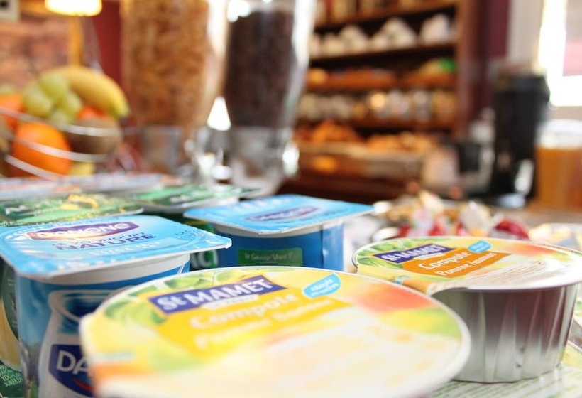 Отель Hôtel Quick Palace Tours Nord