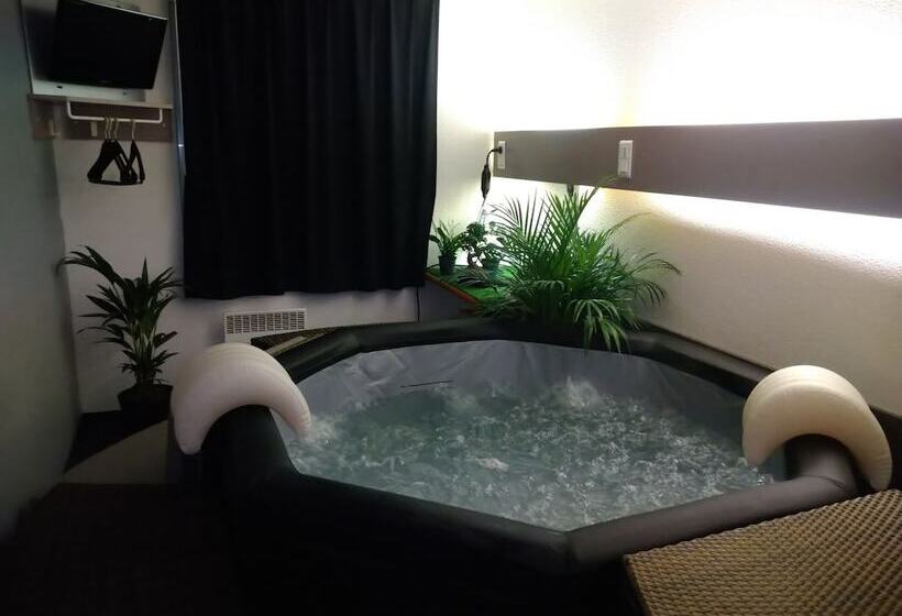 Отель Hôtel Quick Palace Tours Nord