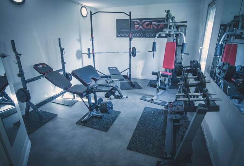 Отель Hôtel Quick Palace Tours Nord