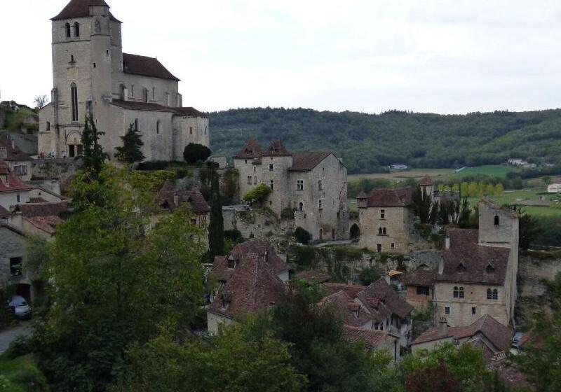 Отель Inspiration By Balladins Villefranche De Rouergue