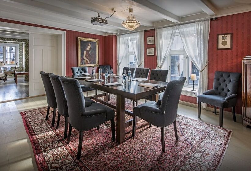 Kong Carl Unike Hoteller