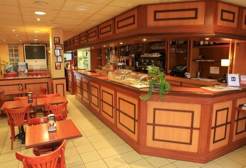 Отель La Consigne Caen Gare Sncf Centre