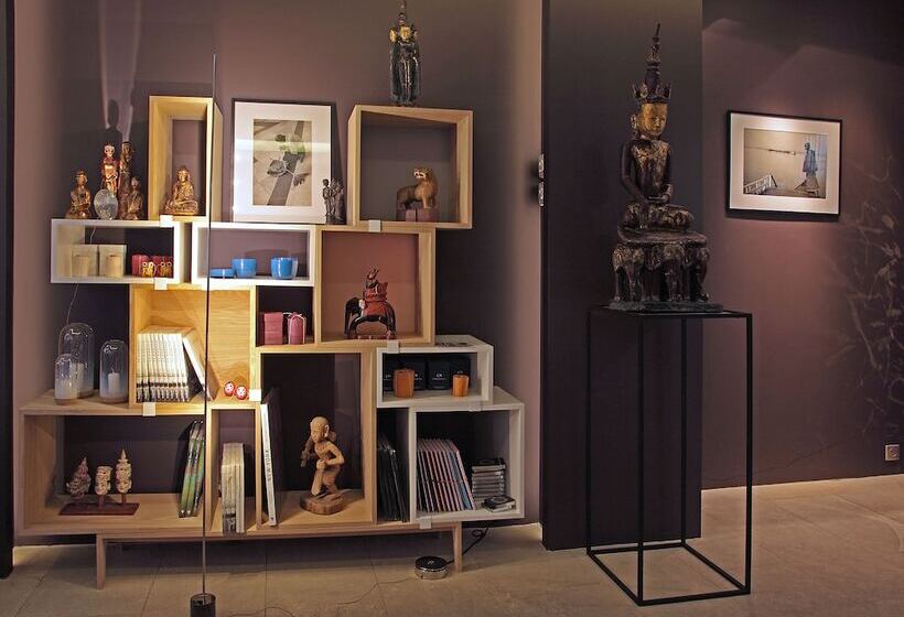 Отель La Maison Sur La Sorgue   Esprit De France