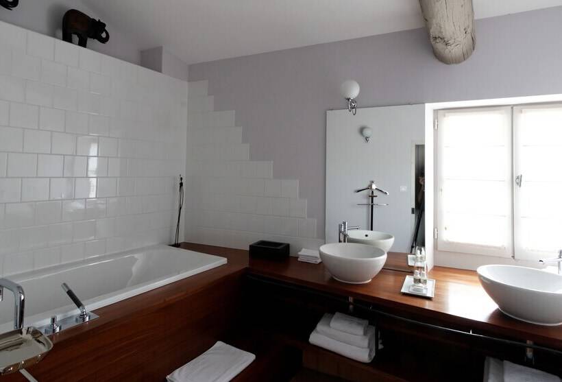 Отель La Maison Sur La Sorgue   Esprit De France