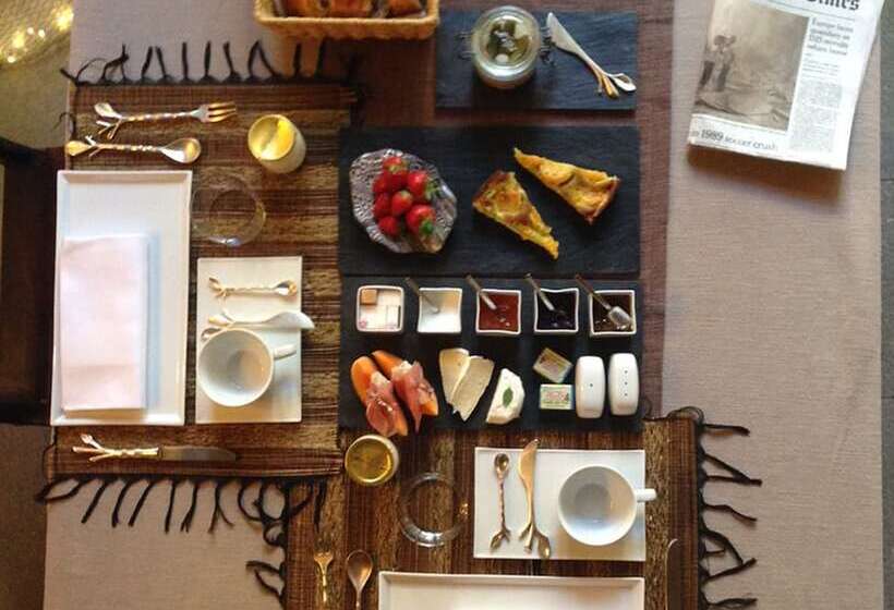 Отель La Maison Sur La Sorgue   Esprit De France