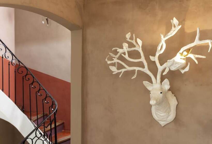 Отель La Maison Sur La Sorgue   Esprit De France