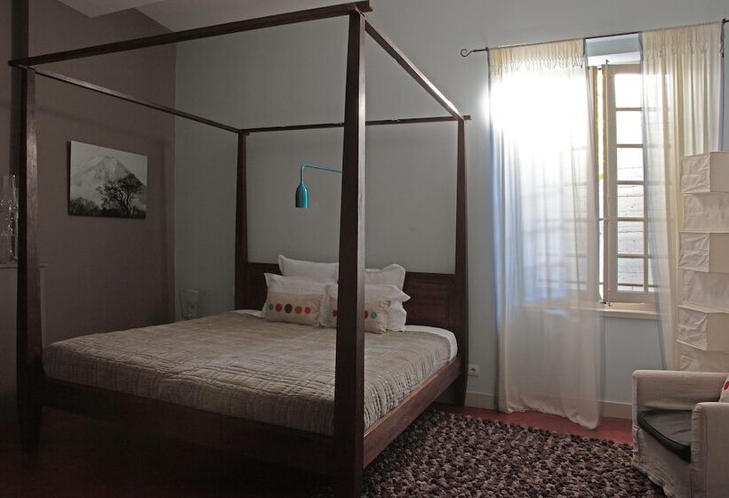 Отель La Maison Sur La Sorgue   Esprit De France