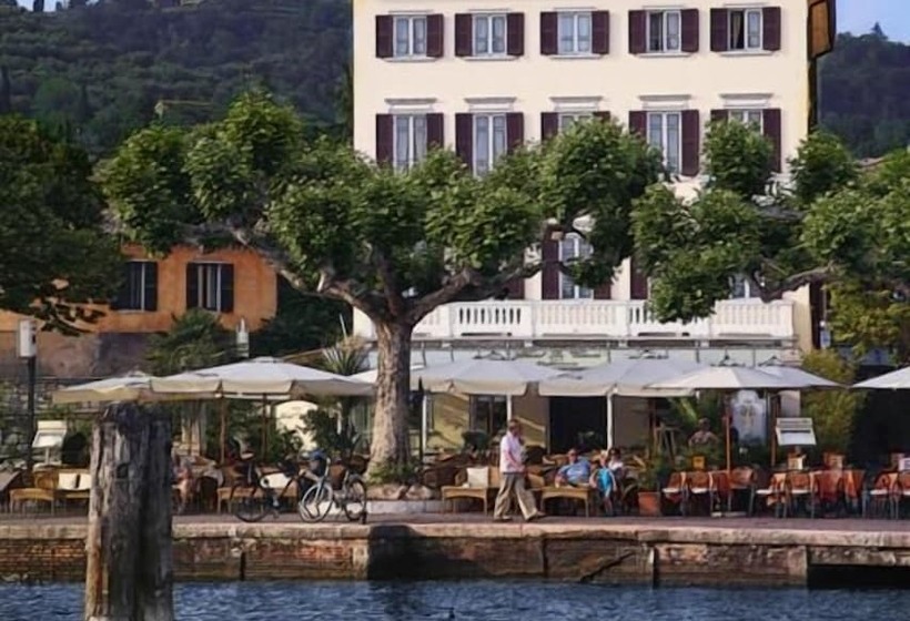 Отель La Vittoria Boutique