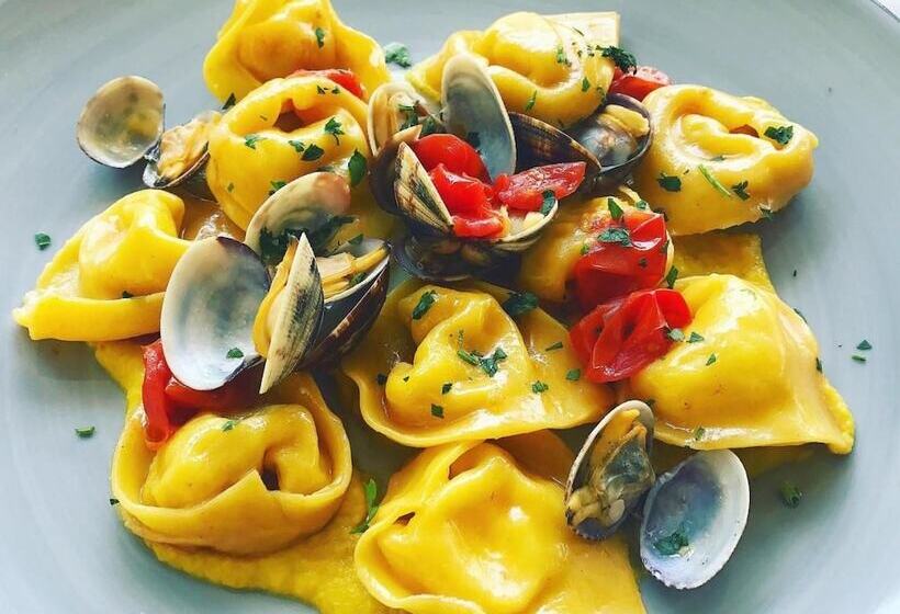 Отель La Vittoria Boutique