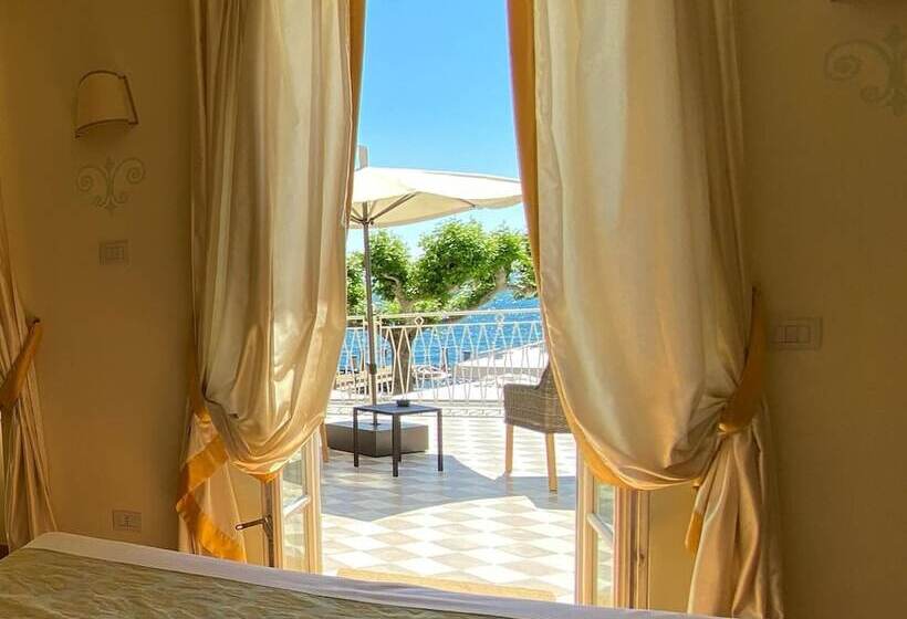 Отель La Vittoria Boutique