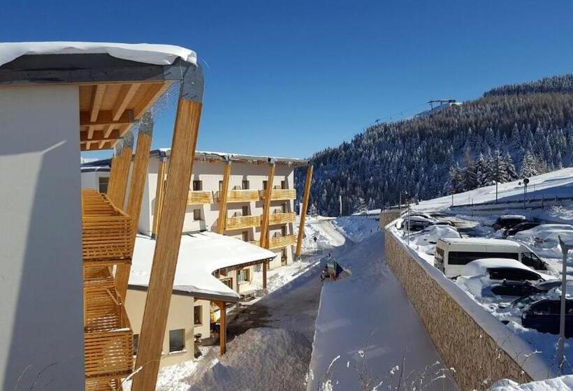 Le Blanc Hotel & Spa