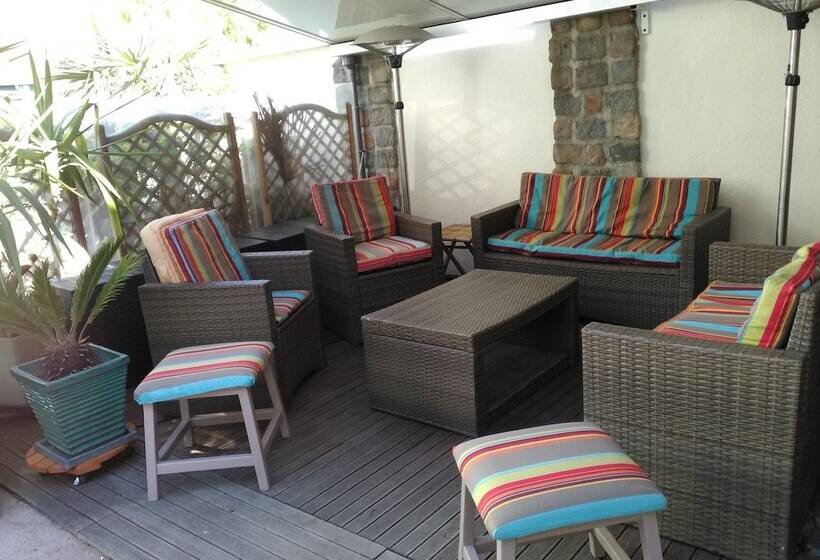 ホテル Le Clos Robinson