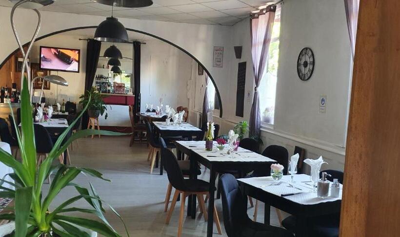 בית מלון כפרי Hôtel Restaurant Du Commerce