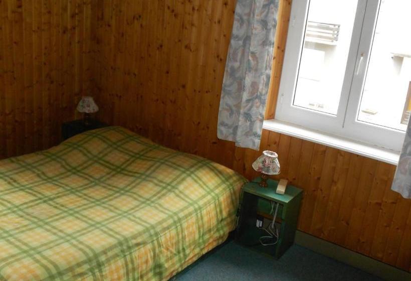 ホテル Les Sapins