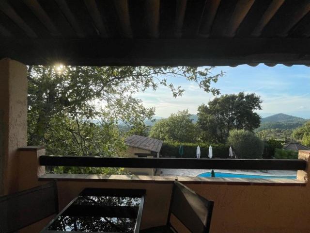 בית מלון כפרי L'estirado Des Adrets