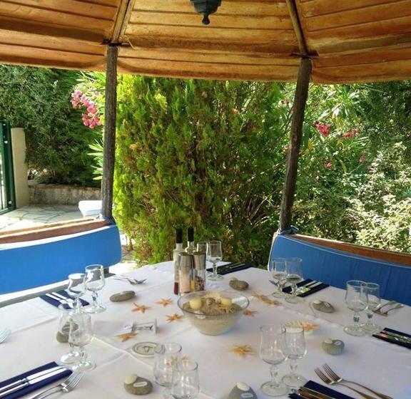 בית מלון כפרי L'estirado Des Adrets